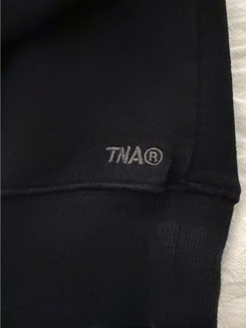 Aritzia TNA Cozy Fleece Black Hoodie Sweatshirt Size Large - Picture 3 of 6